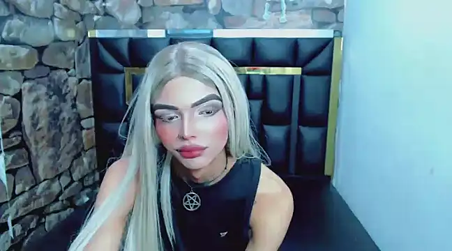 Luna and valery online show from January 4, 11:27 pm