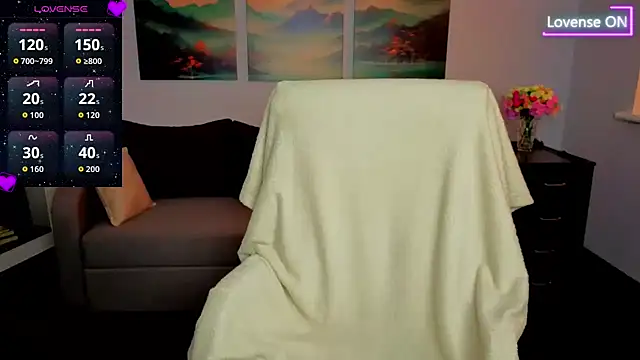 Snapshot of Angelina_Clarks chatting on July 17, 6:43 am Angelina Clarks online show from July 17, 6:43 am
