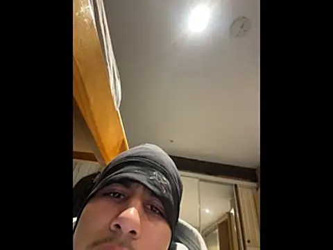 johnycash21 online show from February 18, 5:16 am