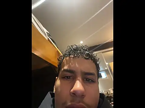 Snapshot of johnycash21 chatting on March 20, 3:13 pm johnycash21 online show from March 20, 3:13 pm