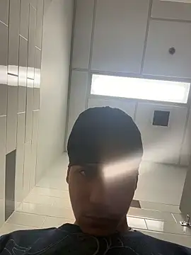 Snapshot of johnycash21 chatting on November 27, 7:47 pm johnycash21 online show from November 27, 7:47 pm