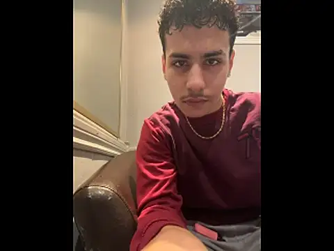 Snapshot of johnycash21 chatting on March 8, 12:52 pm johnycash21 online show from March 8, 12:52 pm