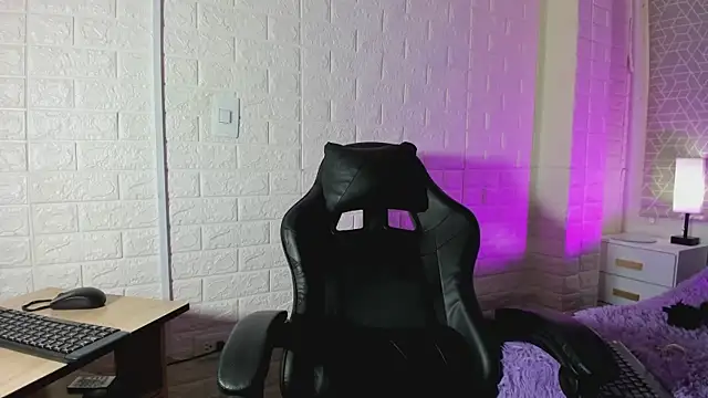 sweet kitty0110 online show from November 15, 8:35 pm