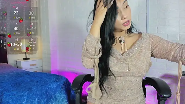 sweet kitty0110 online show from March 28, 9:38 pm