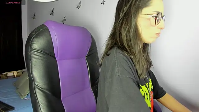 aiko mori online show from April 9, 9:43 pm