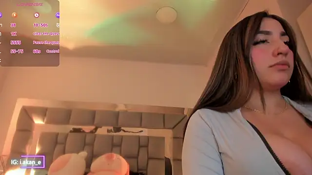 Snapshot of i_akane chatting on October 6, 12:39 pm i akane online show from October 6, 12:39 pm