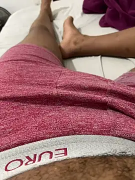 Snapshot of rodrigo21Cm_ chatting on December 18, 8:25 pm rodrigo21Cm online show from December 18, 8:25 pm