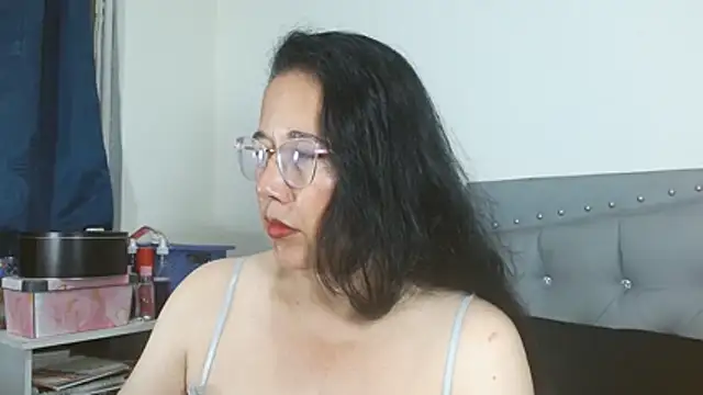 maturepriscila online show from February 20, 12:51 pm