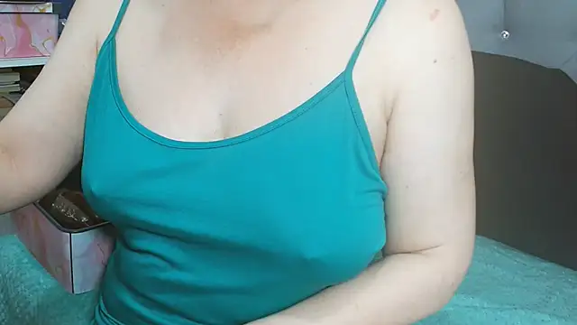 maturepriscila online show from April 14, 11:37 am