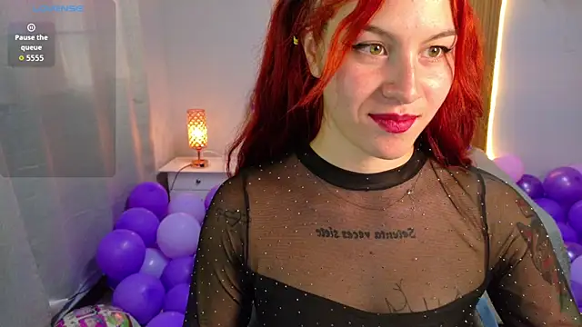 Kate Laurence  online show from November 11, 12:11 pm