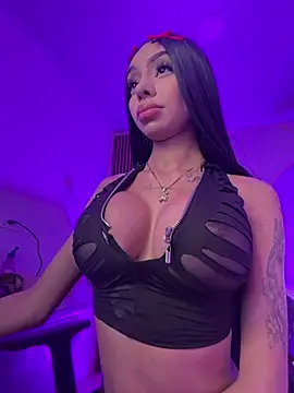 Snapshot of Tiffanny chatting on February 26, 11:32 am Tiffanny online show from February 26, 11:32 am