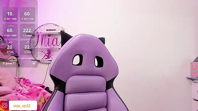 mia johns  online show from February 11, 3:50 am