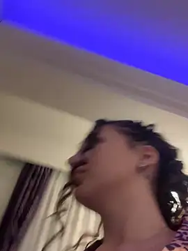 lissa yasemin online show from February 14, 9:43 pm