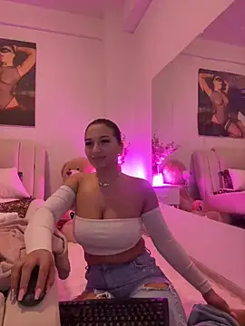 lissa yasemin online show from March 6, 1:37 am