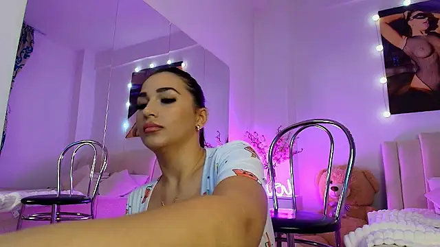 lissa yasemin online show from December 3, 1:47 am