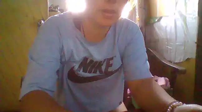 Snapshot of Nailahex chatting on December 6, 2:29 am Nailahex online show from December 6, 2:29 am