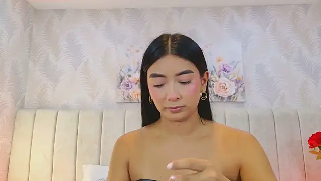 Snapshot of MeganCruzGB chatting on November 22, 12:37 pm MeganCruzGB online show from November 22, 12:37 pm