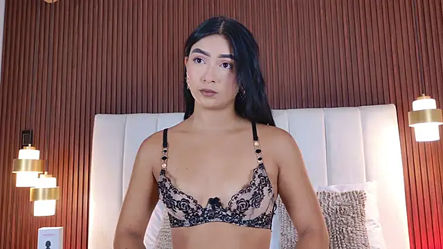 Snapshot of MeganCruzGB chatting on November 15, 12:53 pm MeganCruzGB online show from November 15, 12:53 pm