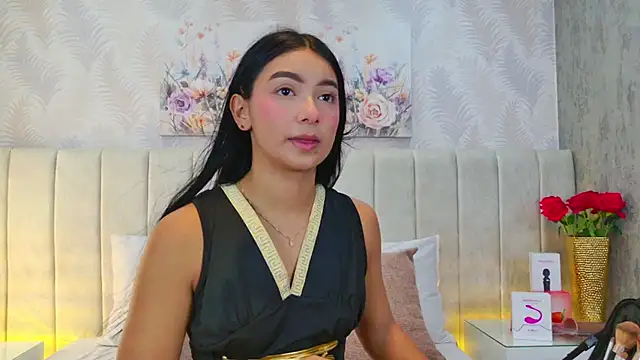 Snapshot of MeganCruzGB chatting on October 30, 1:09 pm MeganCruzGB online show from October 30, 1:09 pm