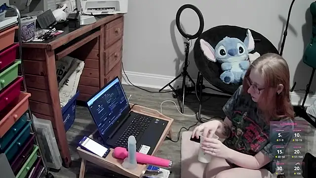 LilyFoxxx online show from January 7, 6:18 am