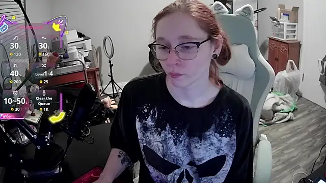 Snapshot of LilyFoxxx chatting on October 3, 3:20 am LilyFoxxx online show from October 3, 3:20 am