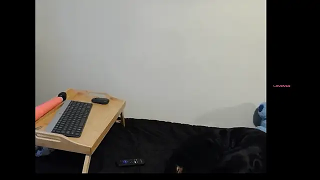 LilyFoxxx online show from April 17, 5:10 am