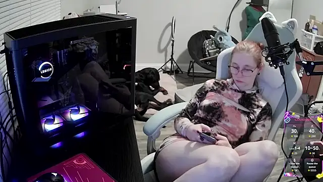 LilyFoxxx online show from November 8, 4:49 am