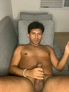 Aura33  online show from January 7, 5:43 am