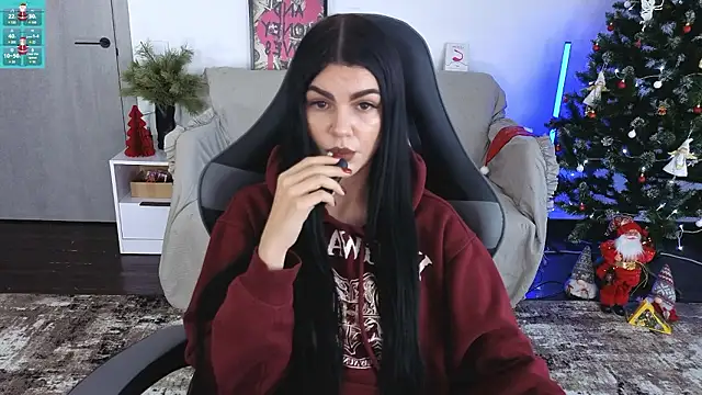 Tiffany lab online show from January 10, 10:43 am