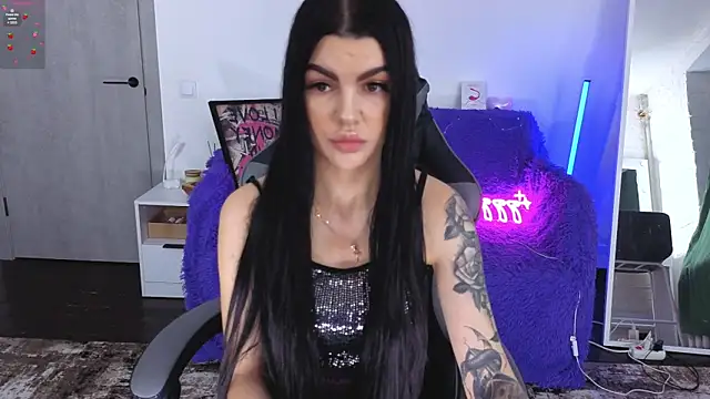 Snapshot of Tiffany_lab chatting on December 1, 8:04 am Tiffany lab online show from December 1, 8:04 am