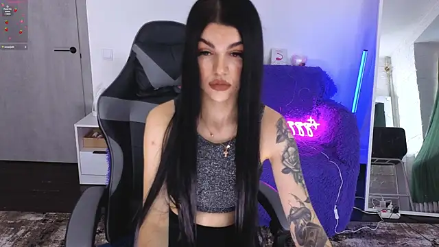 Snapshot of Tiffany_lab chatting on November 23, 10:58 am Tiffany lab online show from November 23, 10:58 am