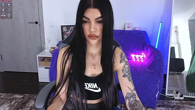 Snapshot of Tiffany_lab chatting on November 30, 9:43 am Tiffany lab online show from November 30, 9:43 am