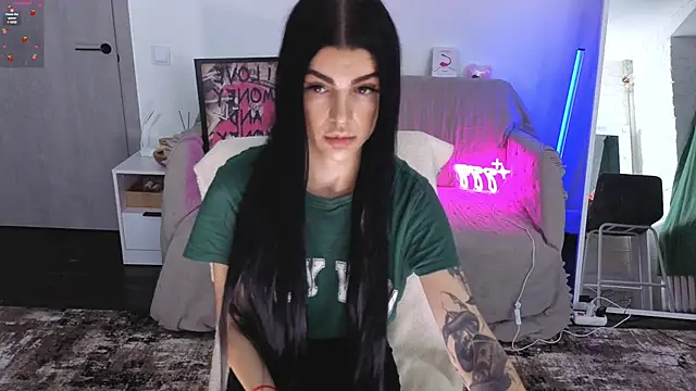 Snapshot of Tiffany_lab chatting on November 15, 12:53 pm Tiffany lab online show from November 15, 12:53 pm