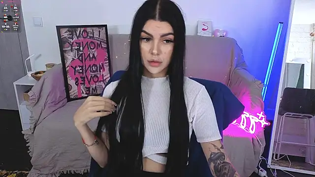 Snapshot of Tiffany_lab chatting on October 23, 12:37 pm Tiffany lab online show from October 23, 12:37 pm