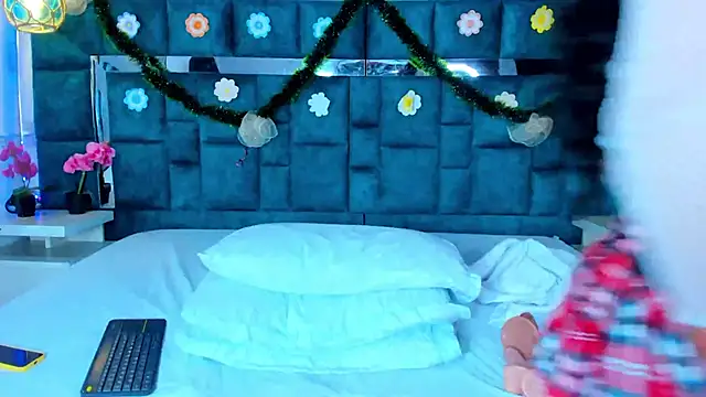 valtira nova online show from December 20, 7:17 pm