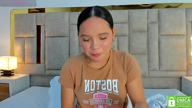 valtira nova online show from April 8, 7:48 pm