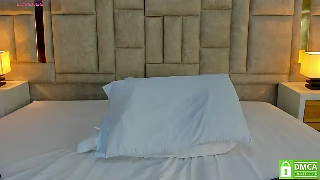 valtira nova online show from March 24, 7:36 pm