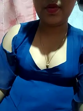 Snapshot of Super-Couple chatting on March 2, 8:32 am Super-Couple online show from March 2, 8:32 am