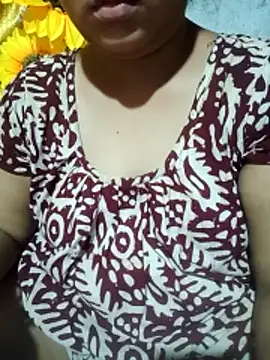 Super-Couple online show from May 24, 2:28 pm
