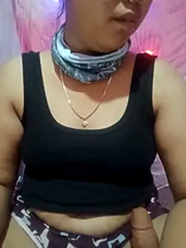 Snapshot of Super-Couple chatting on November 18, 8:56 pm Super-Couple online show from November 18, 8:56 pm