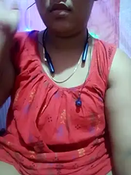 Snapshot of Super-Couple chatting on November 17, 7:07 pm Super-Couple online show from November 17, 7:07 pm