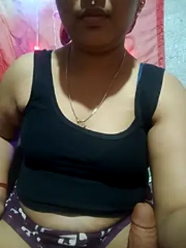 Snapshot of Super-Couple chatting on November 18, 8:50 am Super-Couple online show from November 18, 8:50 am