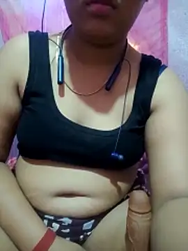 Snapshot of Super-Couple chatting on November 19, 10:10 pm Super-Couple online show from November 19, 10:10 pm