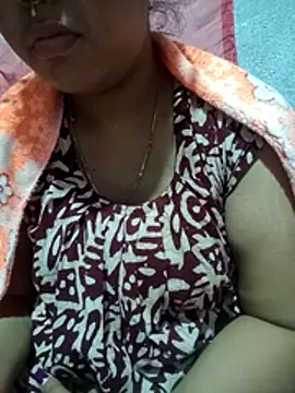 Snapshot of Super-Couple chatting on December 18, 4:28 am Super-Couple online show from December 18, 4:28 am