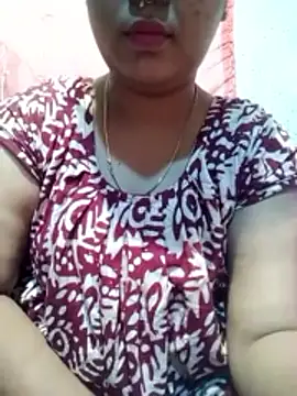 Snapshot of Super-Couple chatting on December 17, 12:37 am Super-Couple online show from December 17, 12:37 am