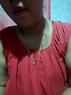 Snapshot of Super-Couple chatting on February 10, 8:24 am Super-Couple online show from February 10, 8:24 am