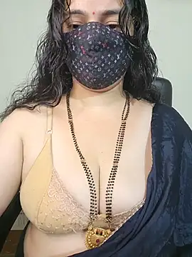 nsdhlove online show from July 4, 6:20 am