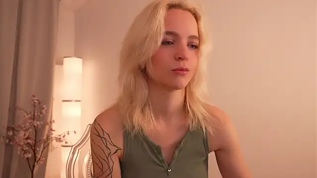 lolly pie online show from November 9, 9:35 am