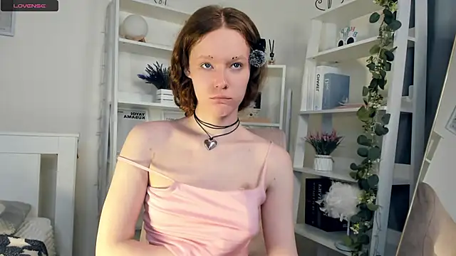 ZaraBluitt online show from March 15, 10:00 am