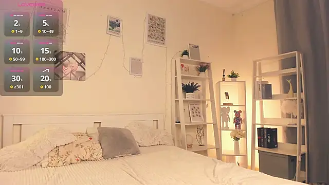 ZaraBluitt online show from December 14, 8:09 am